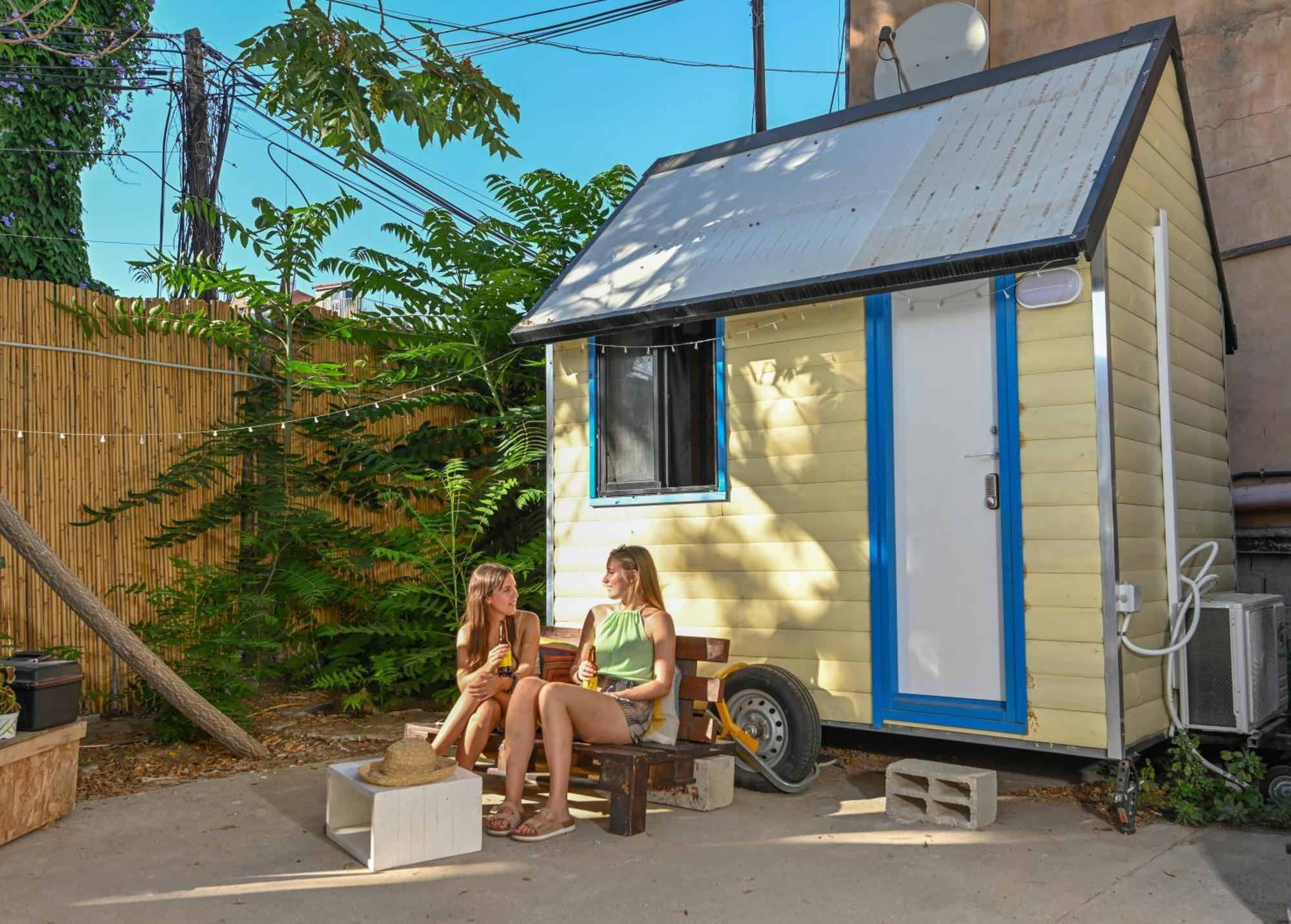 Caravan Hostel Tel Aviv By Roger Age 18-45 Eksteriør bilde